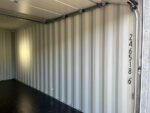 20 Fuß Containergarage mit Rolltor Sektionaltor Fenster grau RAL 7040 – Bild 7